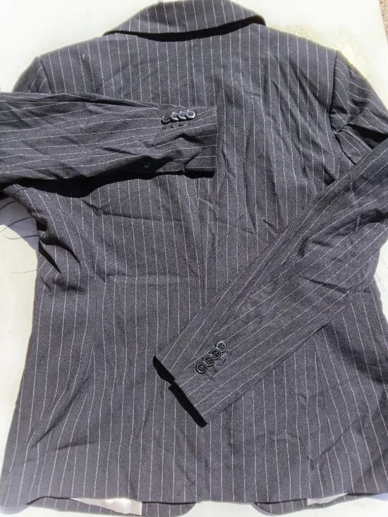 Women's Blazer, by H & M - Picture 7 of 9